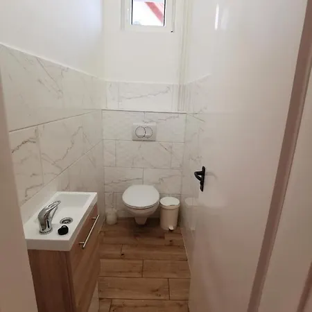 Kéktetős *